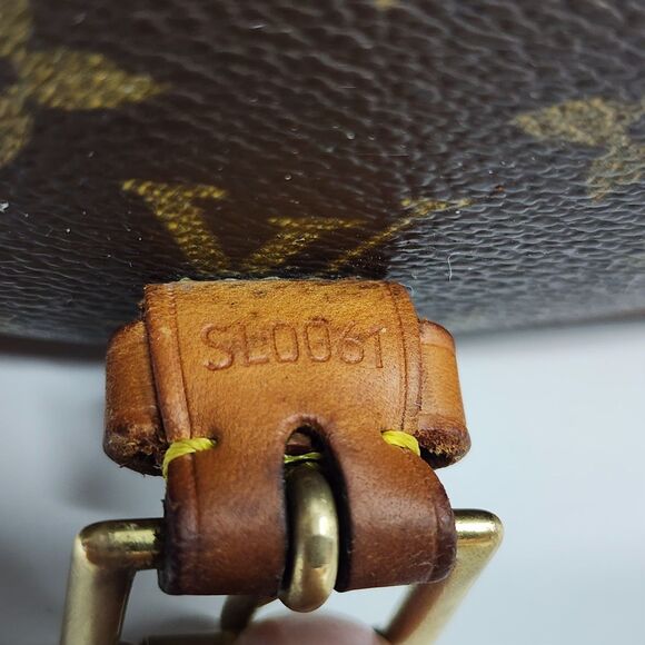 Louis Vuitton Sologne M42250 Monogram Shoulder Crossbody Bag France 2001 Vintage - Picture 2 of 16